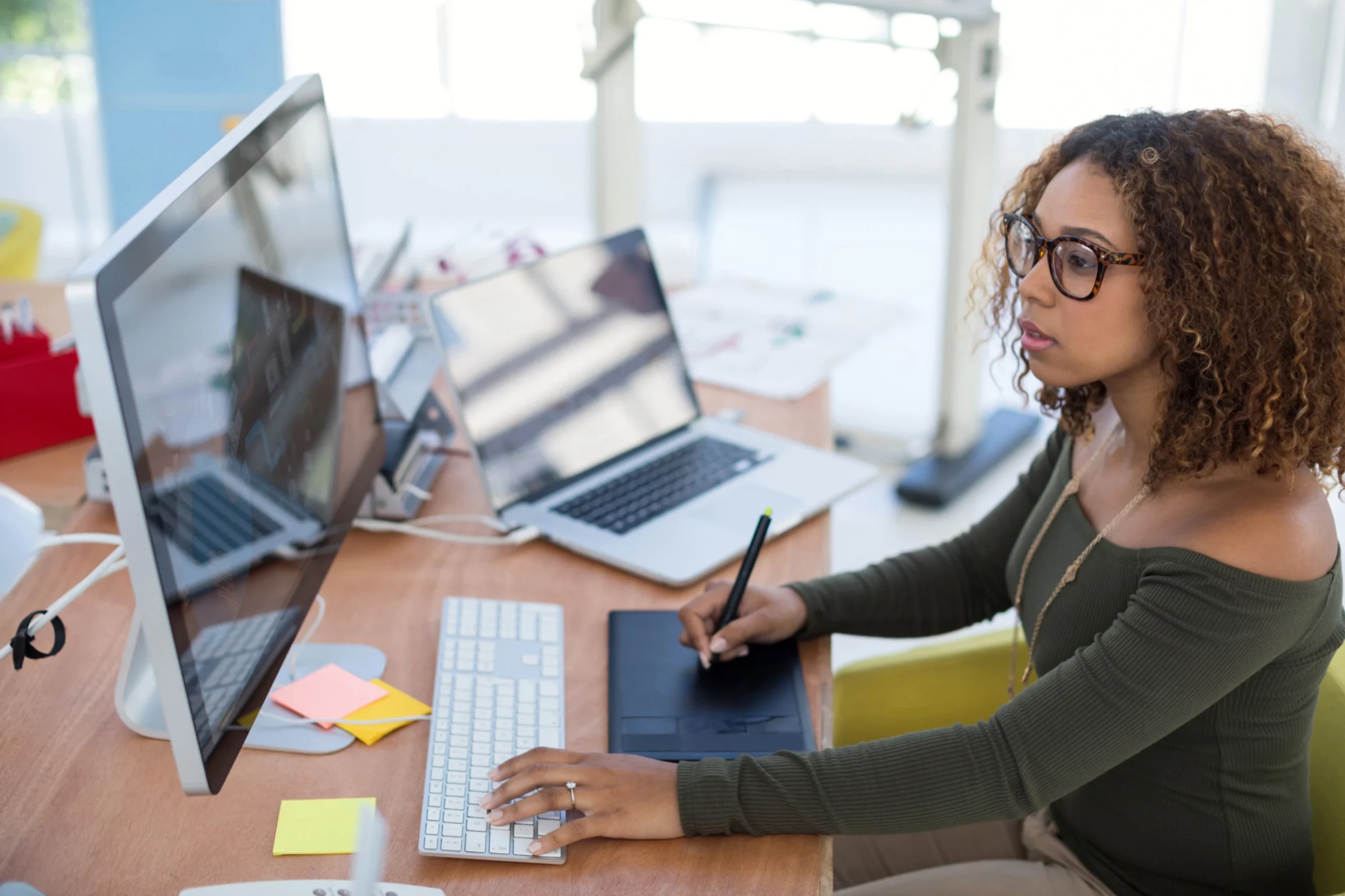 Transform Your Brand With Workvix.com’s Exceptional & High-Impact Graphic Designer Near Me Services